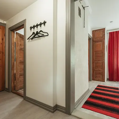 Time Jaenoenkuja 아파트